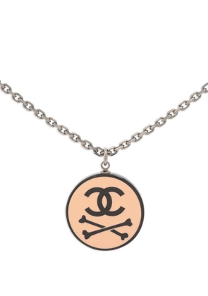 CHANEL Pre-Owned 2003 CC Crossbone necklace - Silver