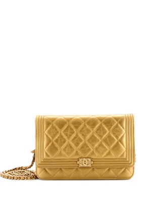 CHANEL Pre-Owned Boy Wallet on Chain Quilted Aged Calfskin crossbody bag - Gold