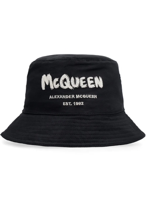 Alexander McQueen McQueen Graffiti bucket hat - Black