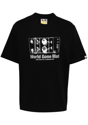 A BATHING APE® graphic-print T-shirt - Black