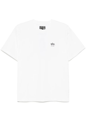 izzue logo-print T-shirt - White