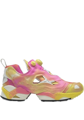 Reebok Instapump Fury 'Smiley - 50th Anniversary' sneakers - Pink