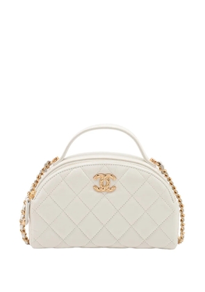 CHANEL Pre-Owned 2021-2025 CC Quilted Lambskin Dome Vanity Case with Chain satchel - White