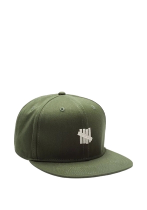 Undefeated contrast-logo snapback cap - Green