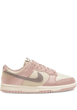 Nike Dunk Low sneakers - Pink