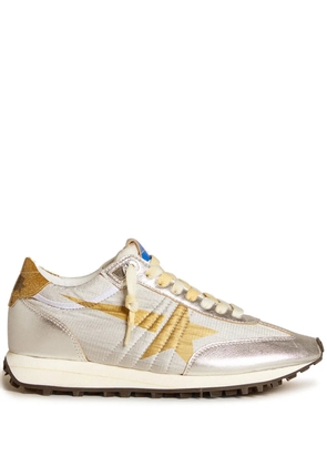 Golden Goose Star Printed Glitter Trainers - Silver