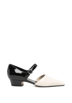 Aeyde Yara leather pumps - Black