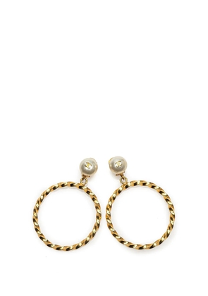 CHANEL Pre-Owned 1996 CC Gold Plated Big Hoop Pearl Clip On Earrings costume earrings - White