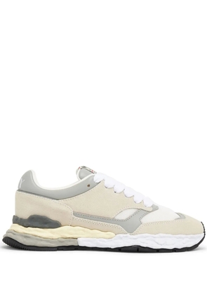 Maison MIHARA YASUHIRO George low-top suede sneakers - Neutrals