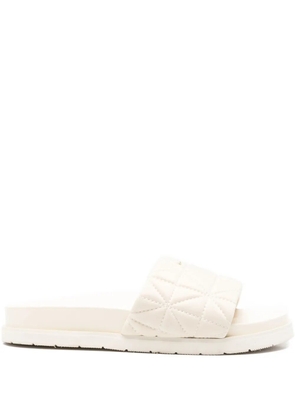Gant quilted sliders - Neutrals
