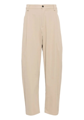 CROQUIS pleat-detailing chinos - Brown