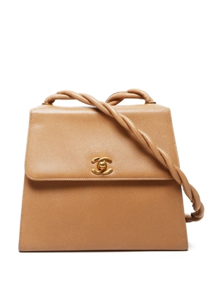 CHANEL Pre-Owned 1994-2001 twisted-strap shoulder bag - Neutrals