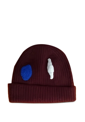 Exquisite J embroidered-patches beanie