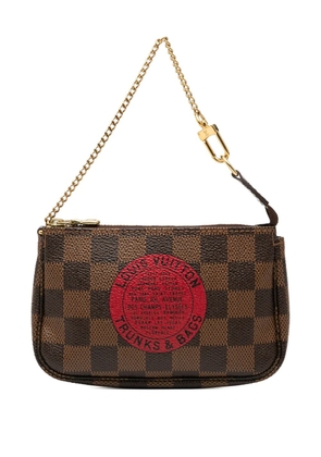 Louis Vuitton Pre-Owned 2008 Damier Ebene Trunks and Bags Mini Pochette Accessoires handbag - Brown