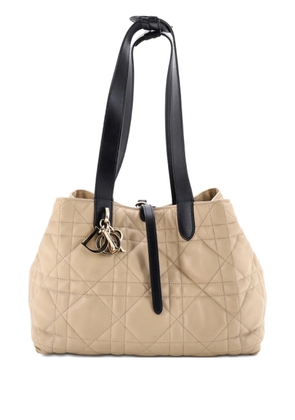 Christian Dior Pre-Owned Toujours Macrocannage Quilt Calfskin Medium tote bag - Neutrals