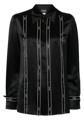 CHANEL Pre-Owned 1994 logo-print silk shirt - Black