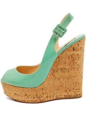 Christian Louboutin Pre-Owned Une Plume patent-leather cork-wedge sandals - Green