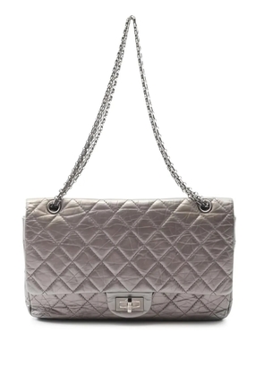 CHANEL Pre-Owned 2012-2013 2.55 matelassé chain shoulder bag - Silver