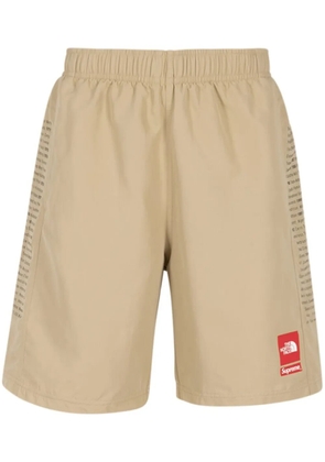 Supreme x The North Face Bermuda shorts - Neutrals