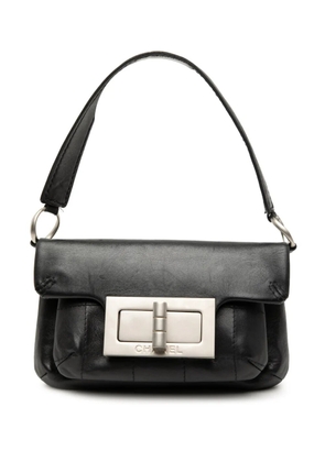 CHANEL Pre-Owned 2003-2004 Mini Calfskin Giant Mademoiselle Turnlock Flap handbag - Black
