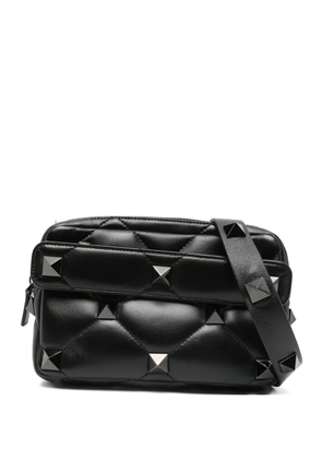 Valentino Garavani Pre-Owned Roman Stud diamond-quilted shoulder bag - Black