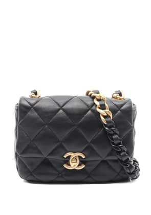 CHANEL Pre-Owned 2021 diamond-quilting shoulder bag - Black