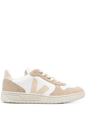 VEJA V10 ChromeFree low-top sneakers - Neutrals