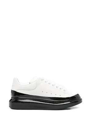 Alexander McQueen contrasting-sole sneakers - White
