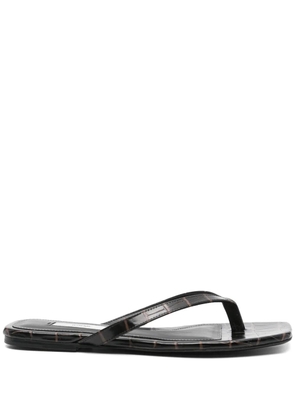 TOTEME crocodile-embossed flip flops - Brown