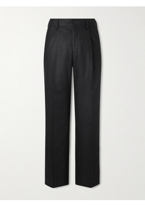 Mr P. - Straight-Leg Pleated Cashmere-Blend Flannel Suit Trousers - Men - Black - 28