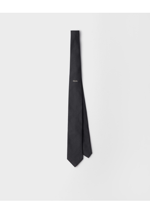 Silk tie