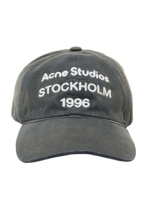 Logo cap