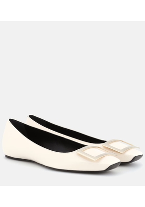 Roger Vivier Trompette patent leather ballet flats