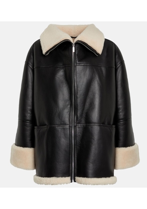 Toteme Oversized shearling jacket
