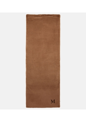 Max Mara Monogrammed teddy blanket