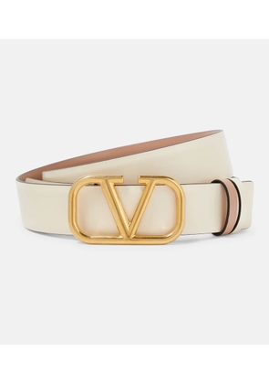 Valentino Garavani VLogo Signature 30 reversible leather belt