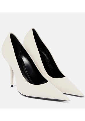 Balenciaga Knife pumps