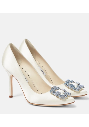 Manolo Blahnik Bridal Hangisi 105 embellished satin pumps