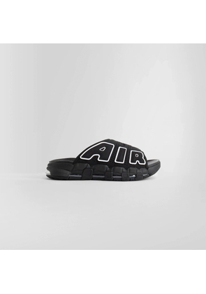 NIKE MAN BLACK SANDALS & SLIDES