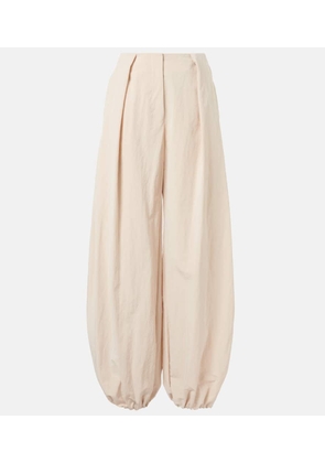 Jacquemus Calisson pleated mid-rise wide-leg pants