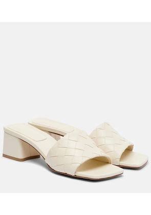 Bottega Veneta Parco 45 Intrecciato leather mules