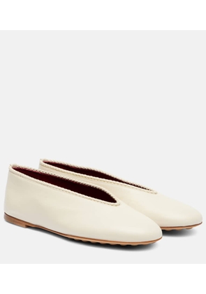 Bottega Veneta Rosa leather ballet flats