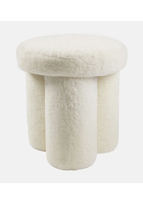 101 Copenhagen Big Foot sheepskin stool