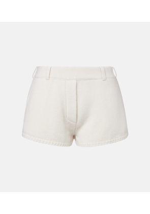 Lisa Yang Low-rise cashmere shorts
