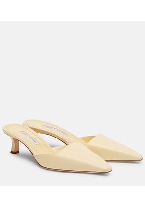 Manolo Blahnik Moiramu leather mules