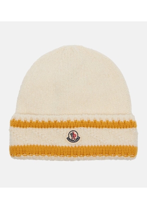Moncler Logo striped wool-blend beanie