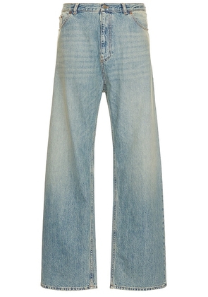 Valentino Denim Straight Jeans in Medium Blue Denim - Blue. Size 32 (also in ).