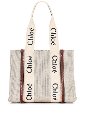 Chloe Medium Woody Tote Bag in White & Brown - Neutral. Size all.
