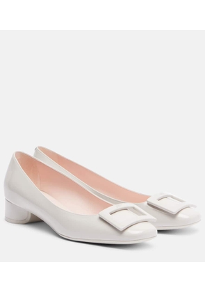 Roger Vivier U Look 25 patent leather pumps