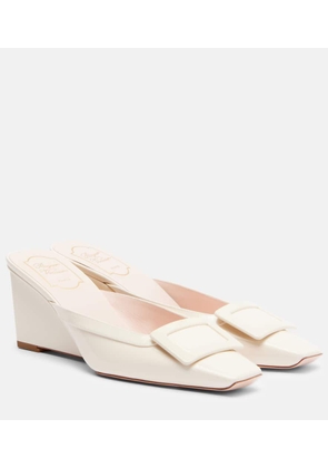 Roger Vivier Belle Vivier 60 patent leather pumps